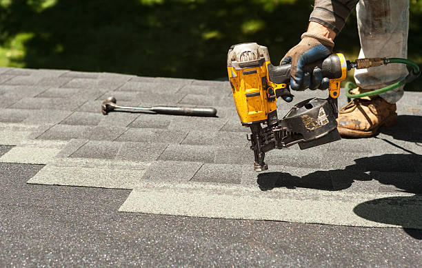 Best Roof Maintenance Services  in Oakridge, OR